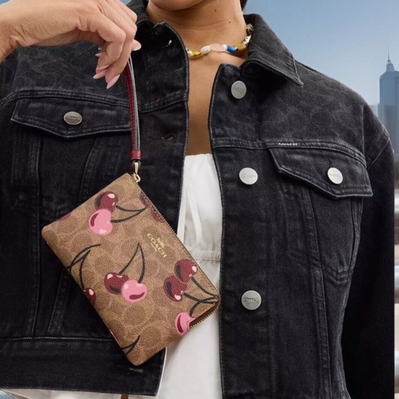 Coach Corner Zip Wristlet In Signature Canvas With Cherry Print NWT - Picture 3 of 11